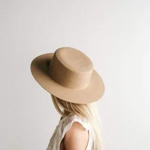 GIGI PIP | Accessories | Gigi Pip Dahlia Boater Hat Tan  display picture 1